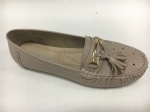 women comfortable moccasin shoes