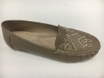 women comfortable moccasin shoes